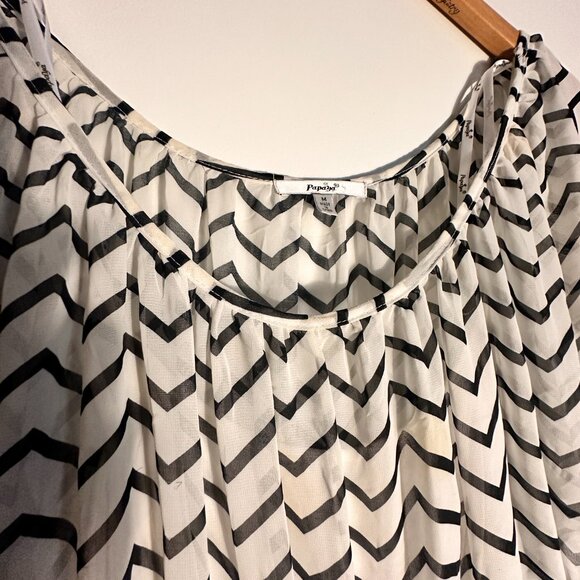 Papaya ZigZag Print Layered Top Size M Chiffon - Picture 2 of 3